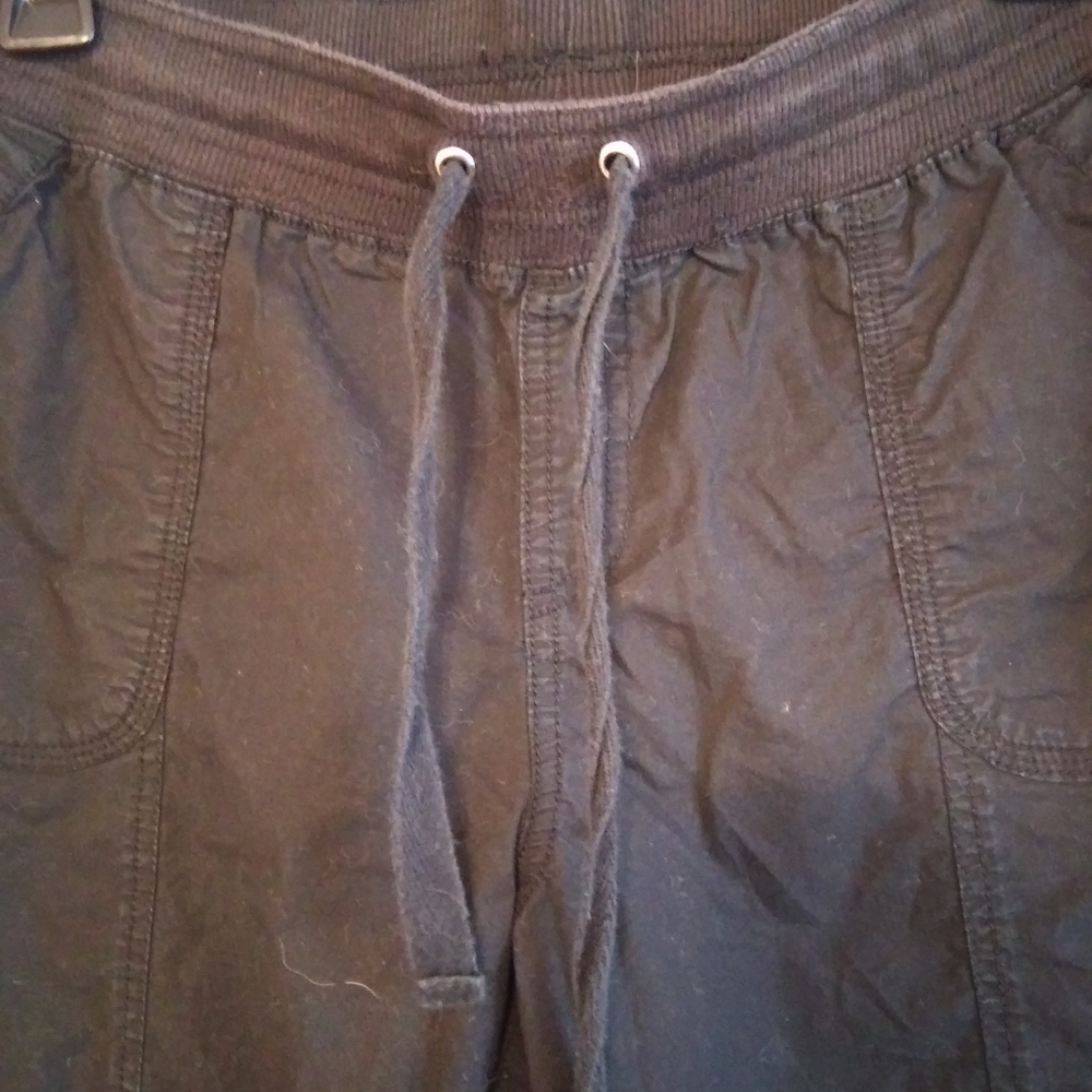 Capris - Picture 3 of 3